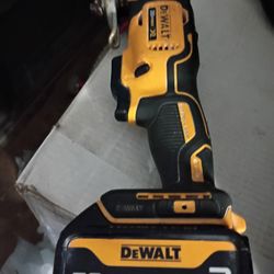 DEWALT XR 20V Multi_Tool Con Pila 3AH
