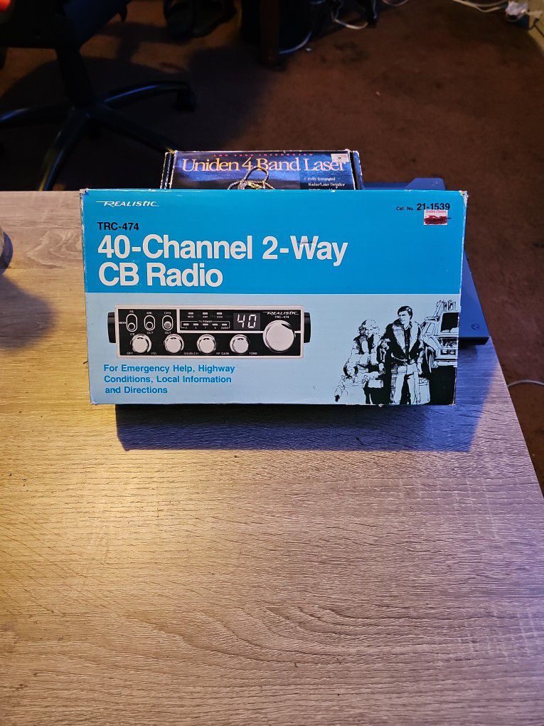 40 Channel 2-way CB Radio Vintage Item