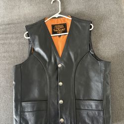 Milwaukee leather motorcycle riding vest