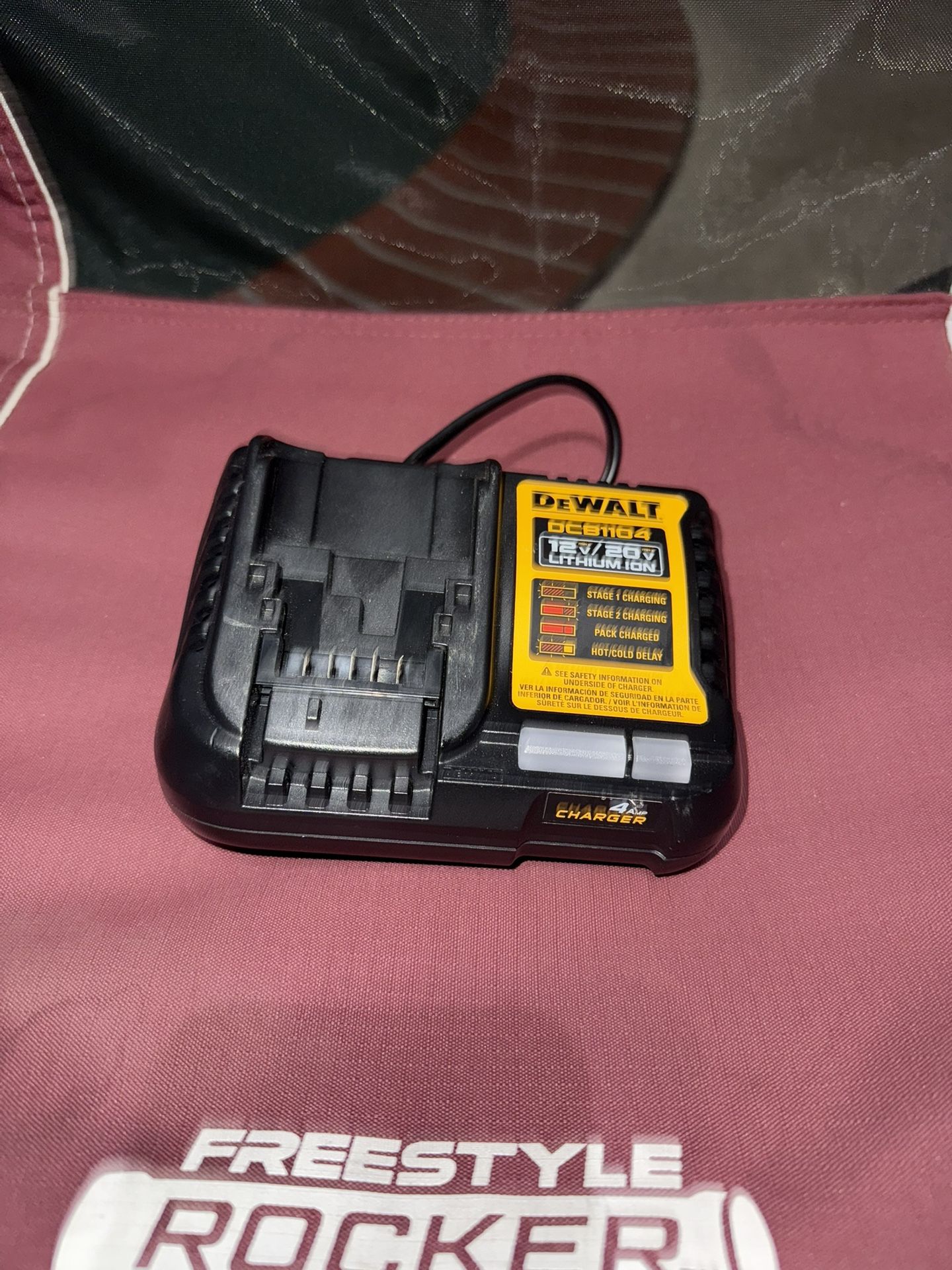 Dewalt 20 Volt 4amp Charger 