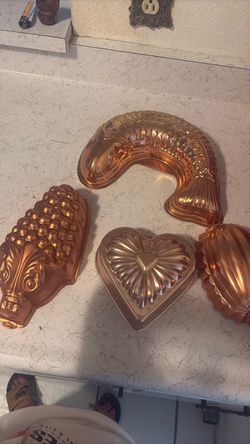 Cake pans heart &fish