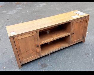 Legends Furniture Cave Creek TV Stand For Most TVs Up To 75