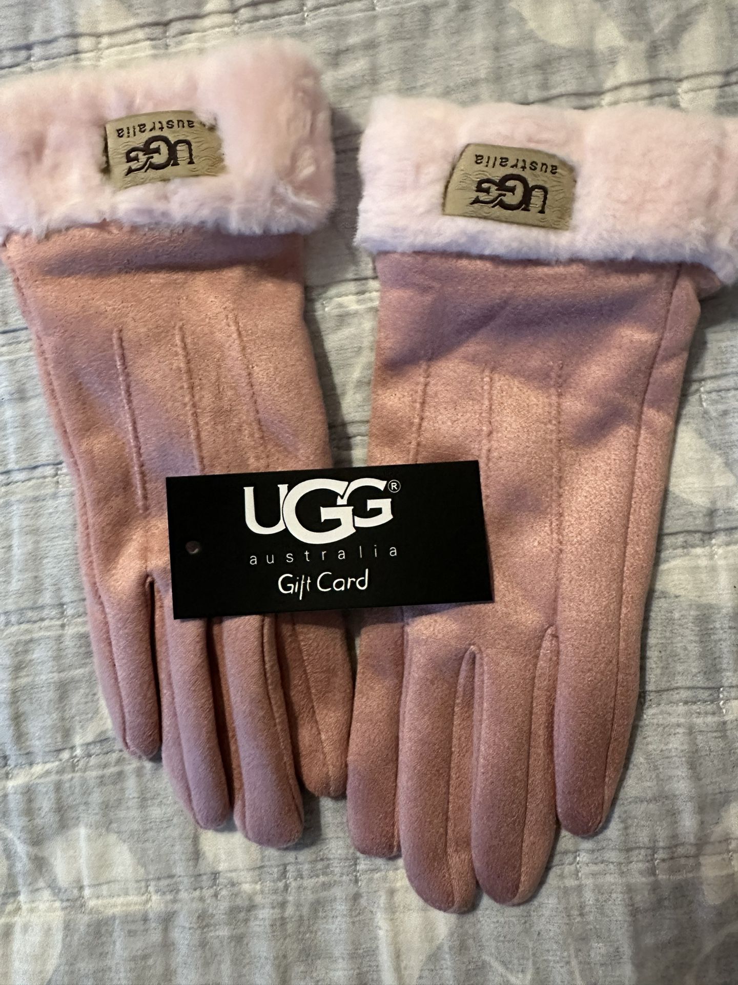 UGG Pink Gloves