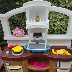 Play Kitchen