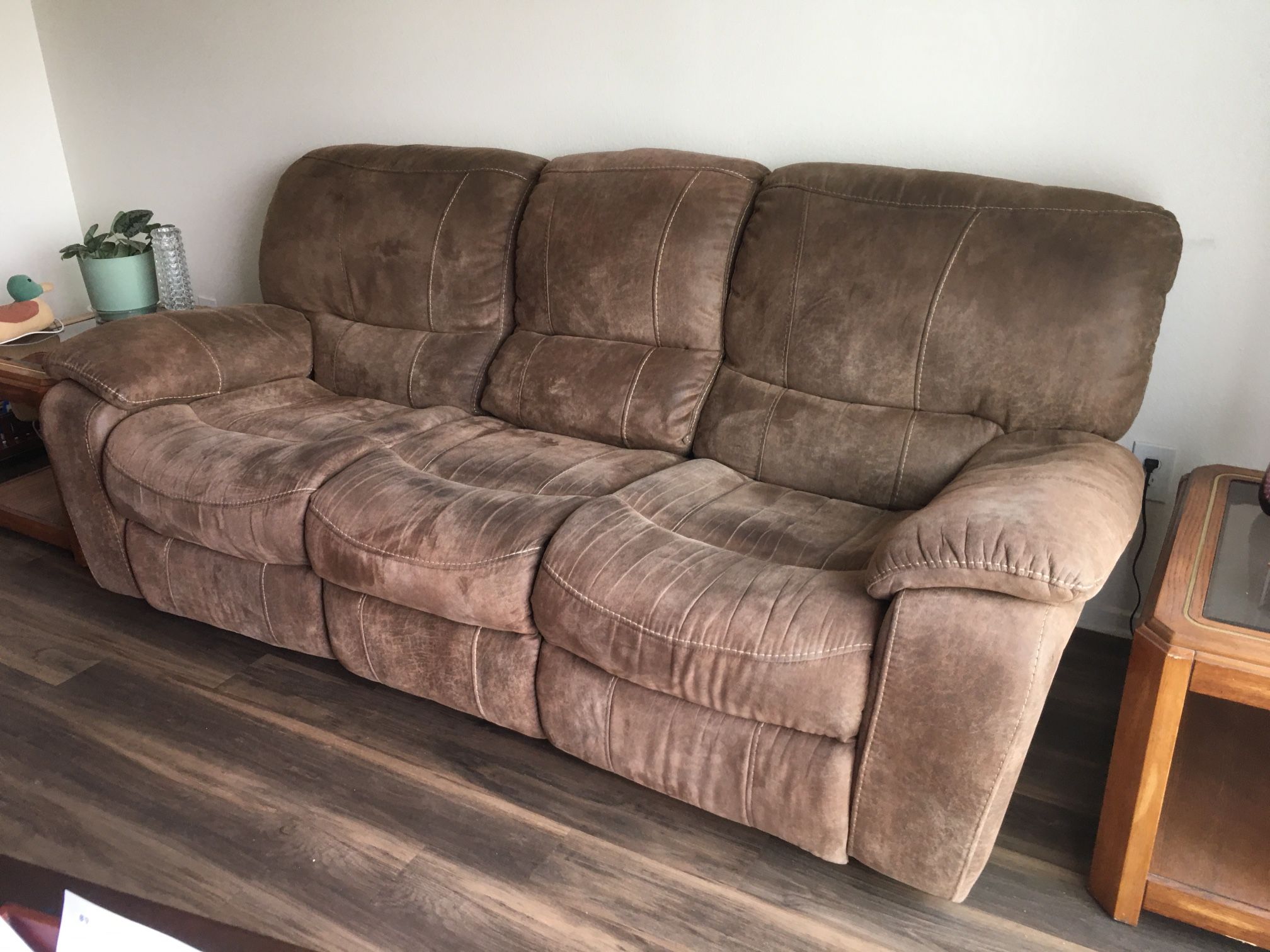 Recliner Sofa – 3 Seats – Good Condition