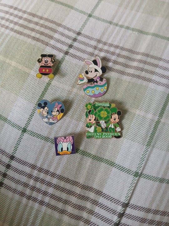 Disney Pins