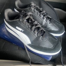 Men’s puma shoes, size 11
