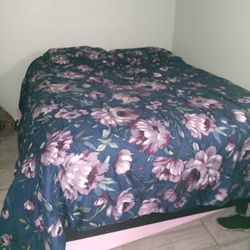 Queen Mattress And Box Spring 