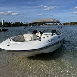 2003 Sylvan Deck Boat