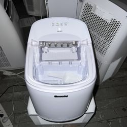 Large Ice Cubes Ice Maker 