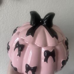 Black Bow And Pink Pumpkin Jar 