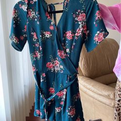 Juniors Bundle Of Summer Clothes Size Small