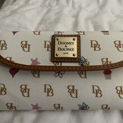 Dooney & Bourse Wallet Original 