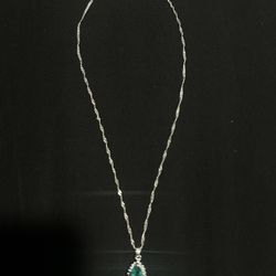 925 Sterling silver necklace. Green tear drop cz