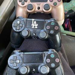 PlayStation Controllers 