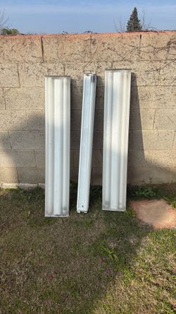 Fluorescent Lights Fixtures