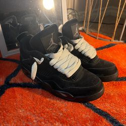 Jordan 4 Black cat size 10.5