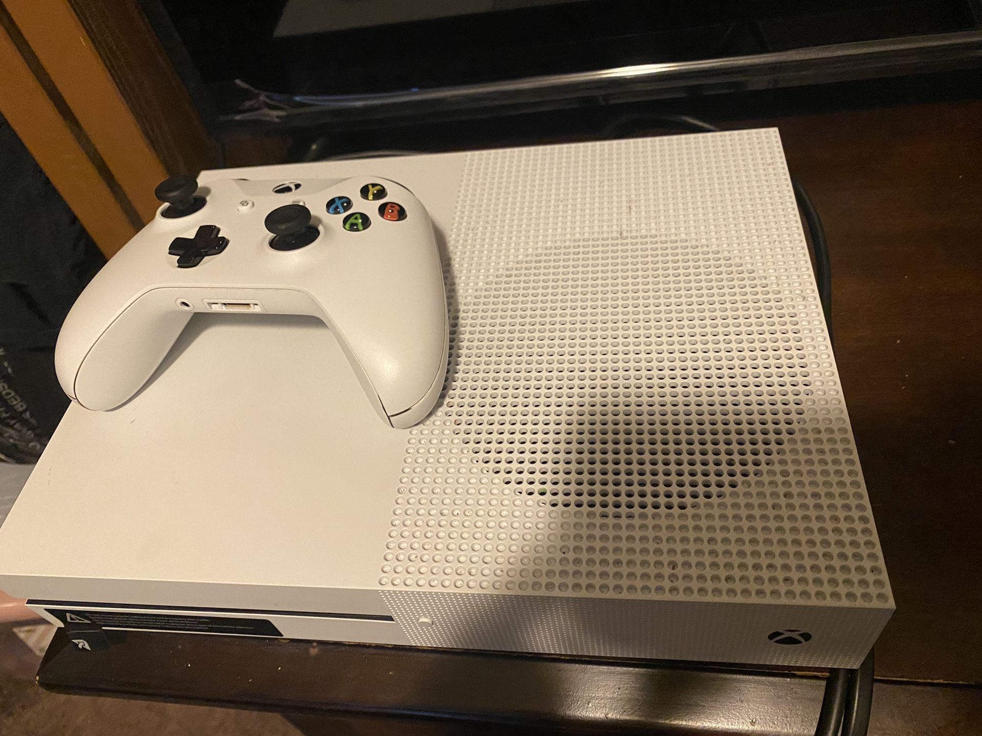 Xbox One S