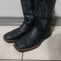 Men ariat boots size 10.5