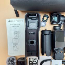 DJI Osmo Pocket 3 Creator Combo