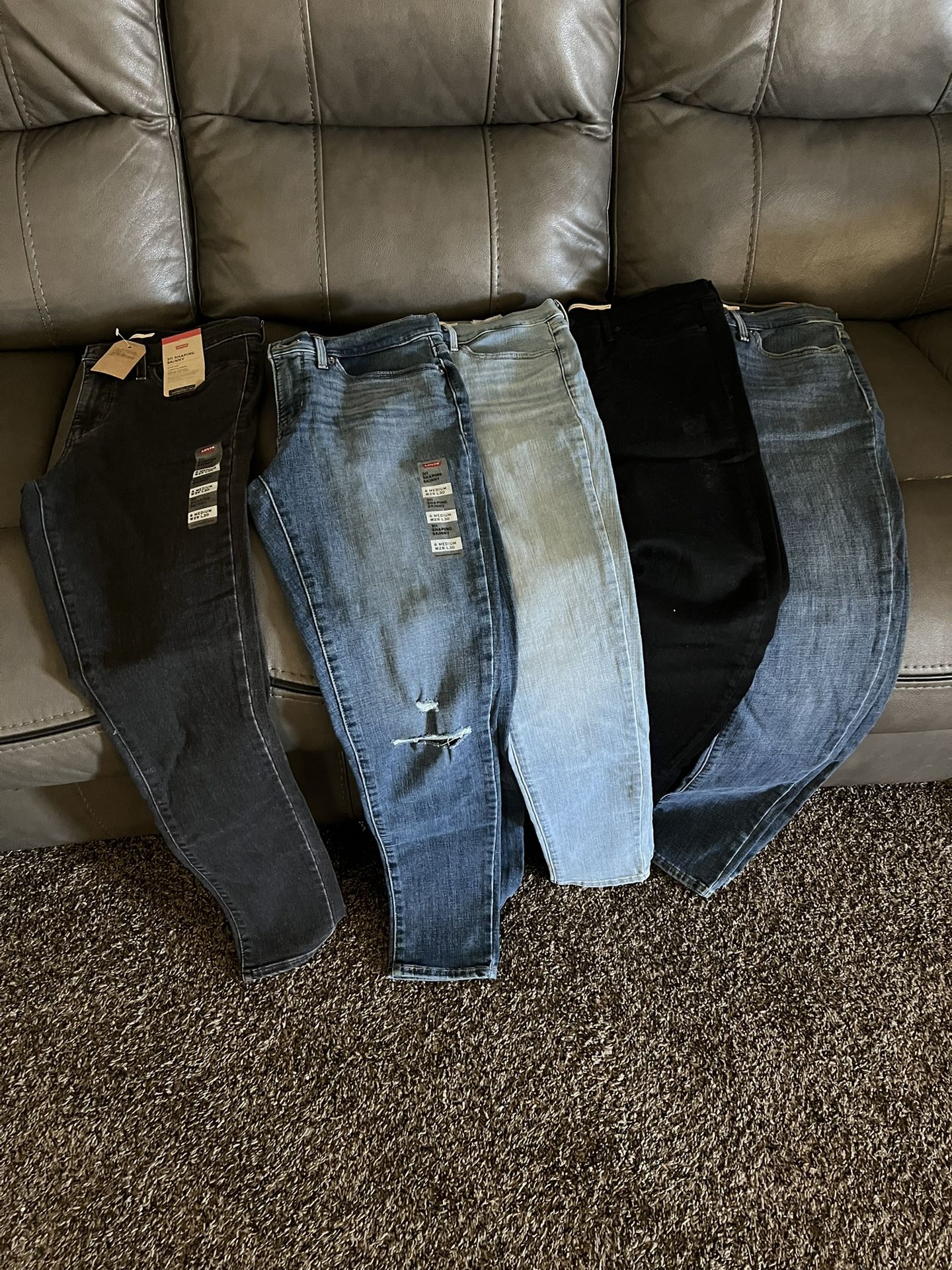 311 Levis’s Skinny Shaping Jeans