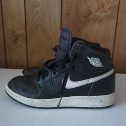 Jordan 1 Retro OG High Yin Yang 575441-011 Size 5.5Y GS W7.0