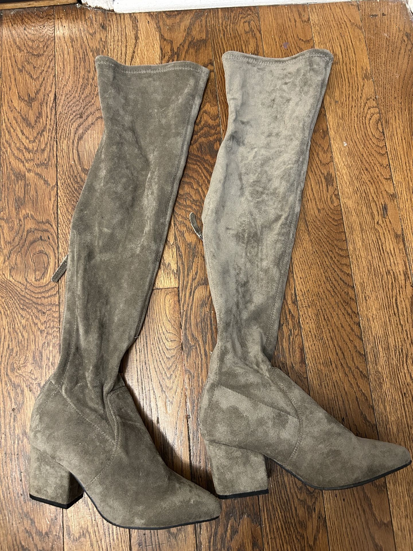 Women’s Carina over the kneet taupe suede leather boots Size 7
