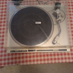 Pioneer PL-200 Direct Drive Stereo Turntable