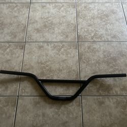 Selling elite bmx bars for  20$
