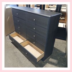 Ten drawers dresser