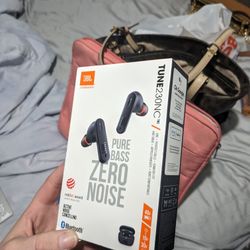 JBL Headphones 