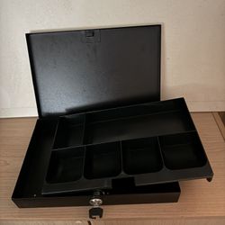 Brinks Cash Box