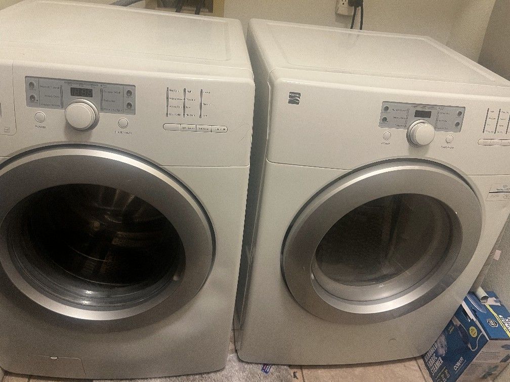 Great Condition! White Large Capacity Kenmore Washer And Dryer