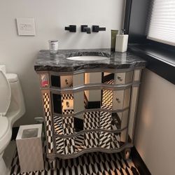 Bathroom vanity