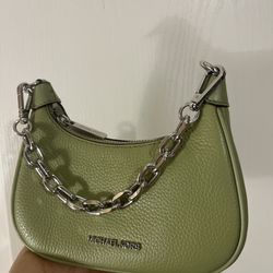Adorable Green Michael Kors Purse 