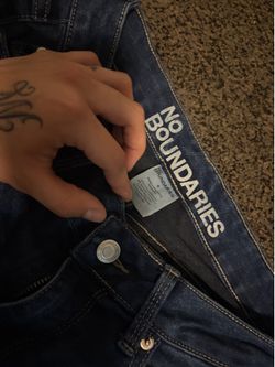 No boundaries jeans size 4 need to sell!