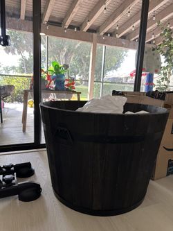 $15 Barril Decorativo Pick Up doral