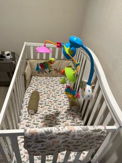 Crib without mattress
