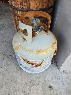 Blue Rhino Propane Tank