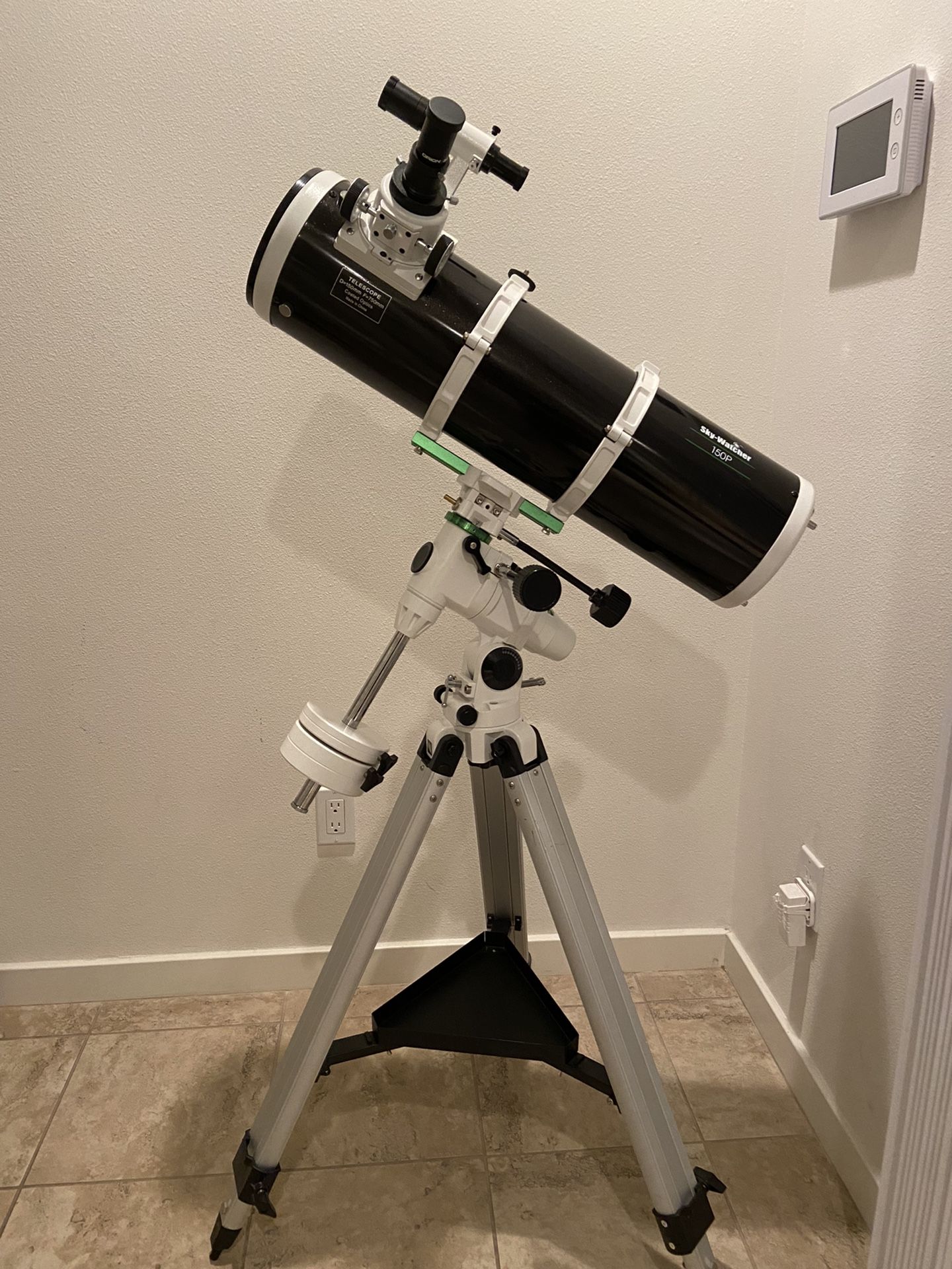 sky-watcher telescope with EQ3-2 Equatorial Mount with Aluminium Tripod Silver