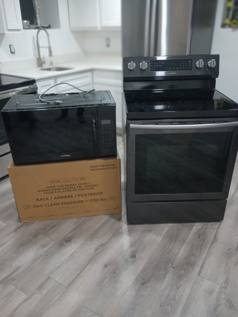 Samsung Black Stainless Steel Oven/Microwave Over the Range