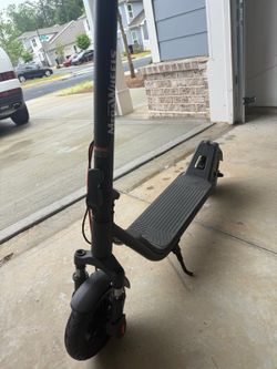 Electric Scooter - Like New