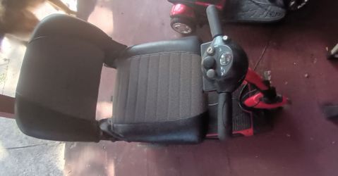 Mobility scooter
