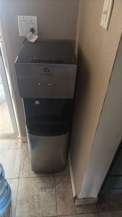 Avalon water dispenser