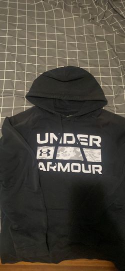 Nice Fit Under Armor Hoodie