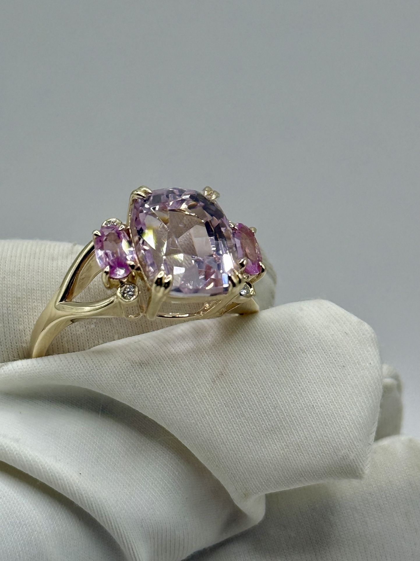 NWOT Classic Emerald Cut 5.19ct Kunzite& Oval Pink Sapphire/Genuine Diamonds Anniversary Ring in 7