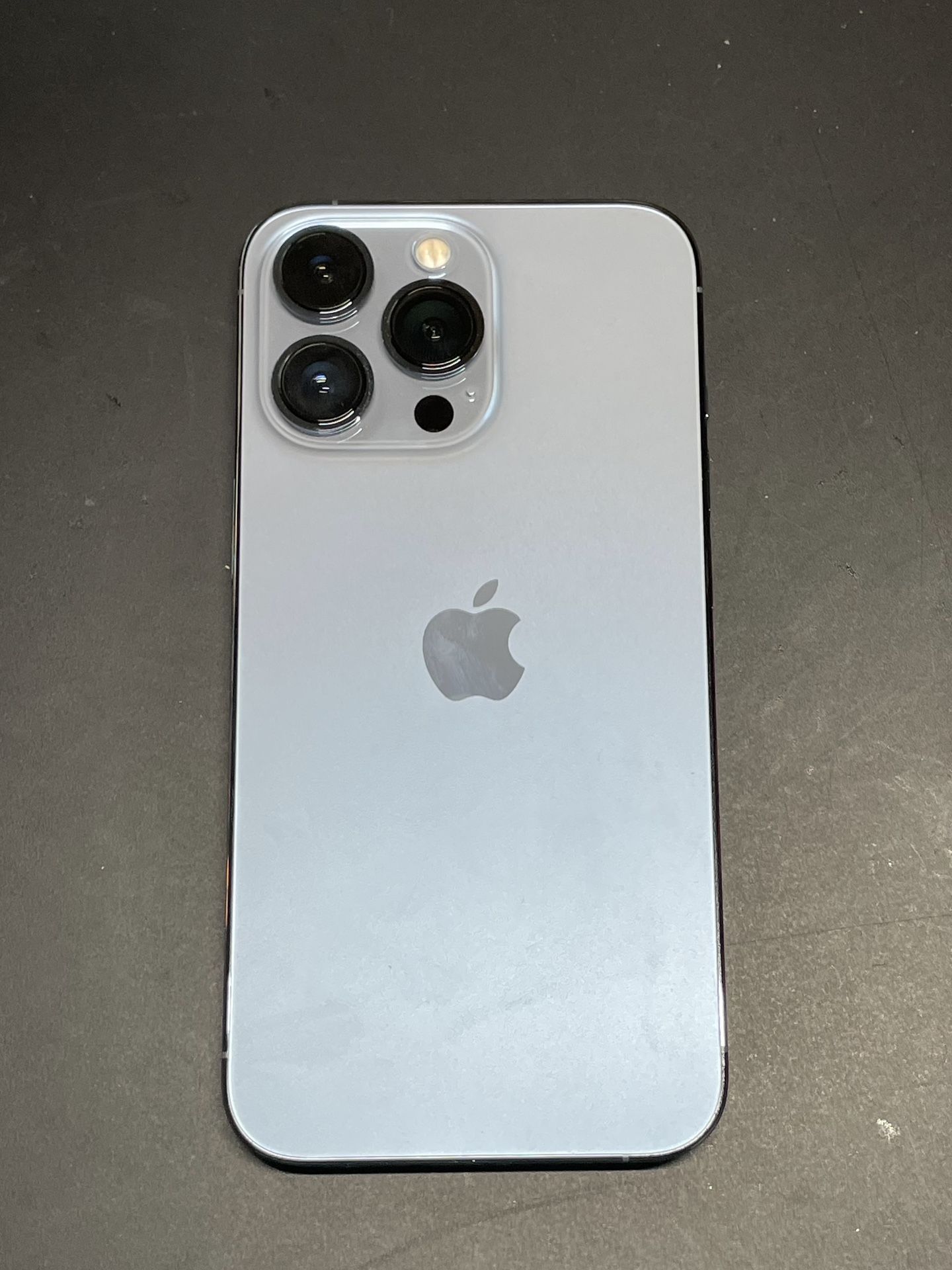 iPhone 13 Pro Max 128GB - Silver (Unlocked)