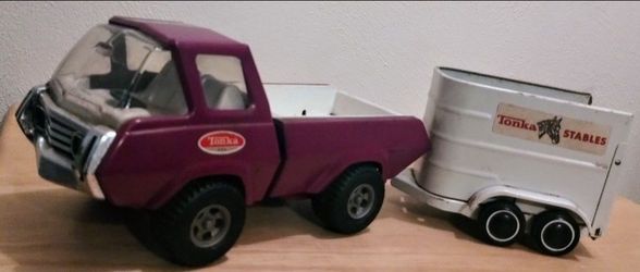 1970s Metal Tonka Pickup Truck With Metal Horse Trailer