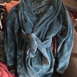 Womens Victoria Secret M/L Robe