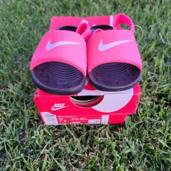 Nike Kawa Slides 